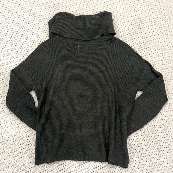 URBAN PLANET - Acrylic Cowl-Neck Sweater - Dark Forest Green (size small) - Picture 2 of 7